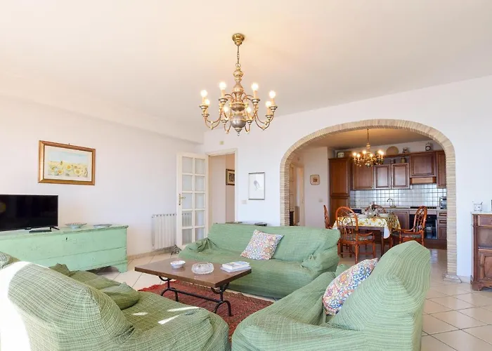 Lovely In * Giardini Naxos