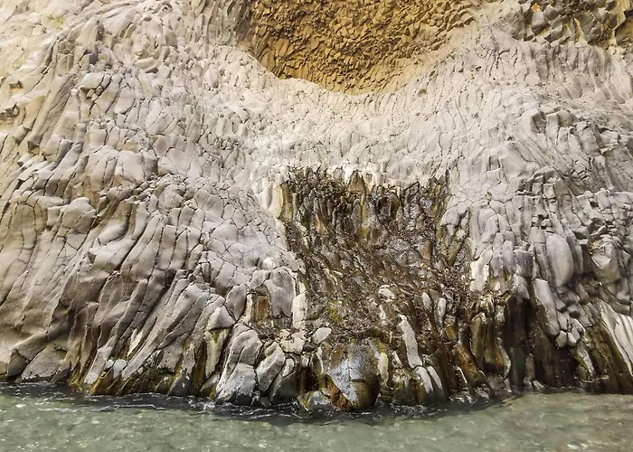 Lovely In Giardini Naxos